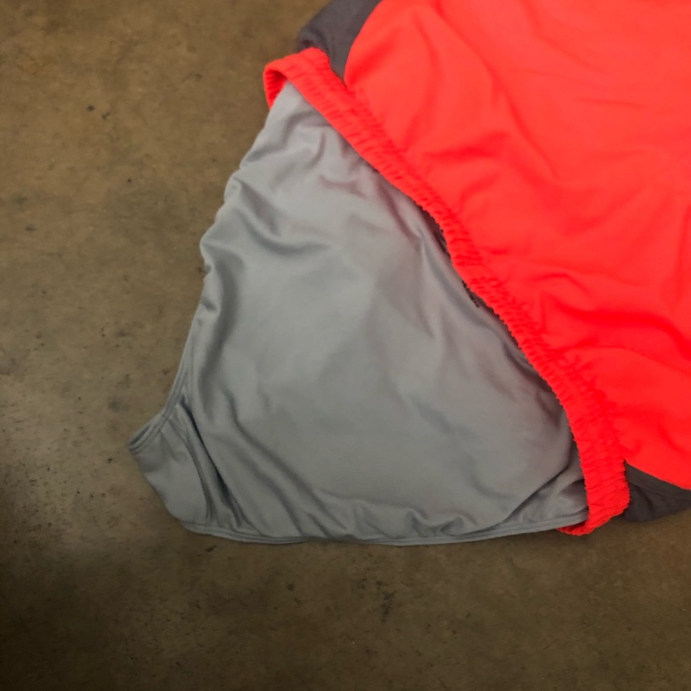 UA Shorts - Picture 6 of 7